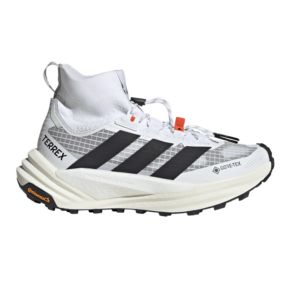 Cloud White / Core Black / Off White
