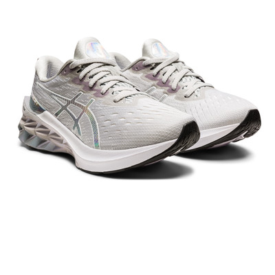 ASICS Novablast 2 Platinum per donna scarpe da corsa - AW21