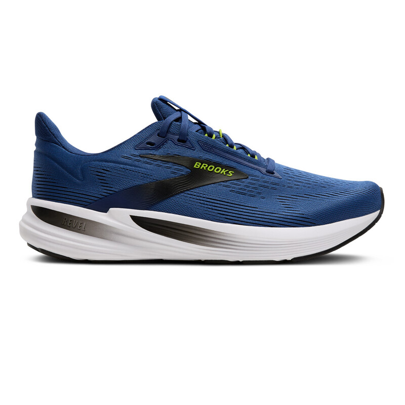Brooks Revel 8
