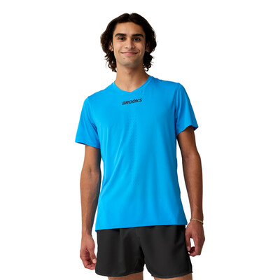 Brooks Dash Cooling Men's T-Shirt - AW26 Brooks Dash Cooling Men's T-Shirt - AW26