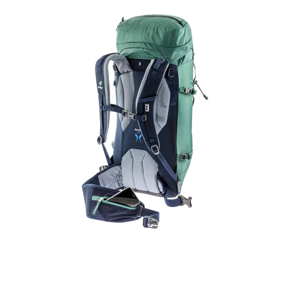 deuter 30l backpack