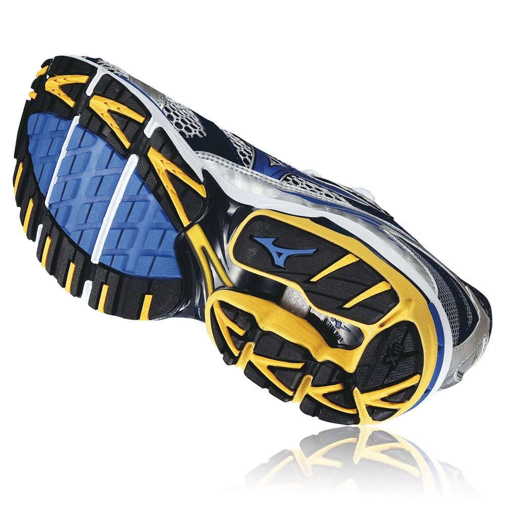 mizuno wave ultima 3