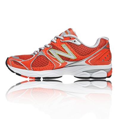 d width running shoes