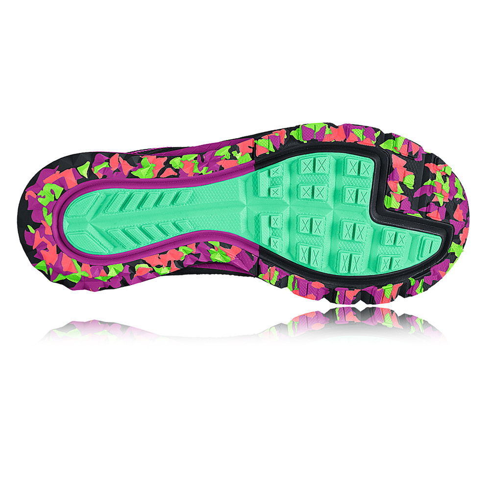 nike waterproof running shoes women's