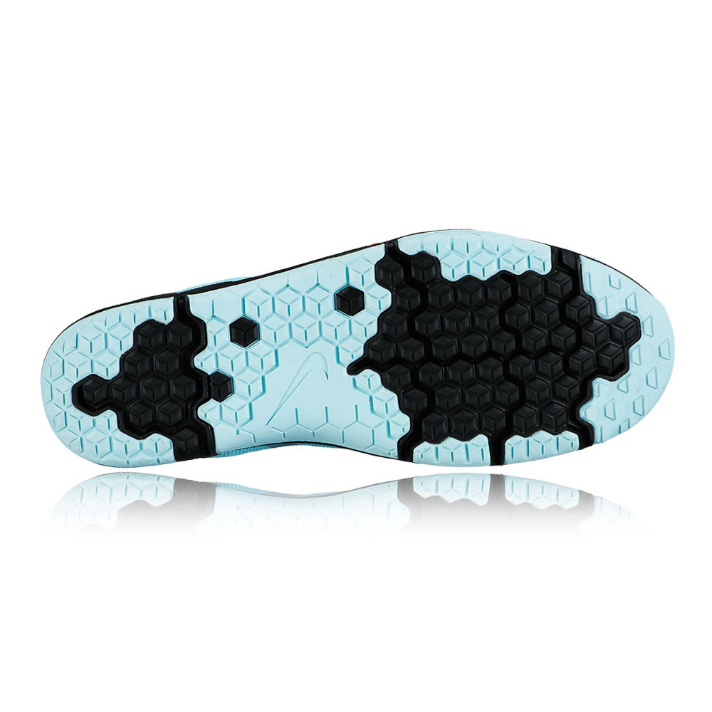nike free cross complete