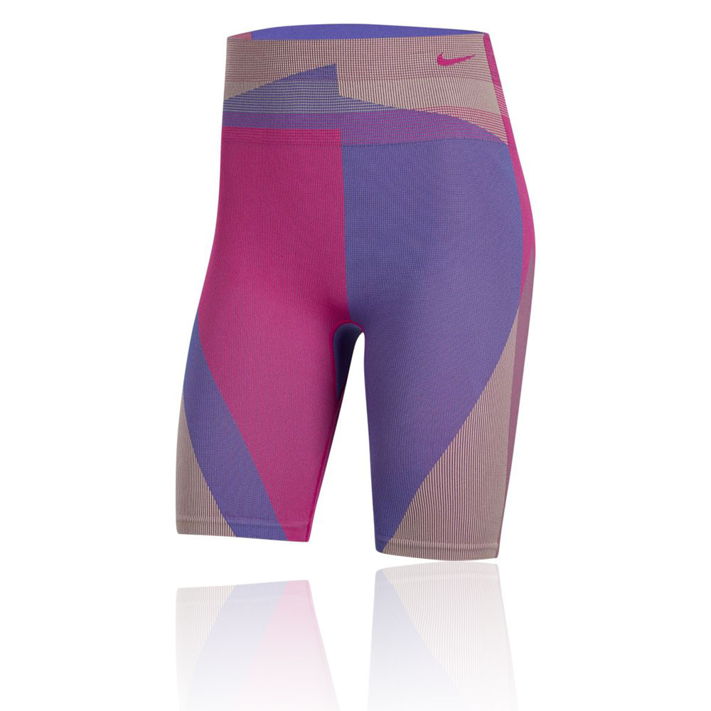 seamless training shorts