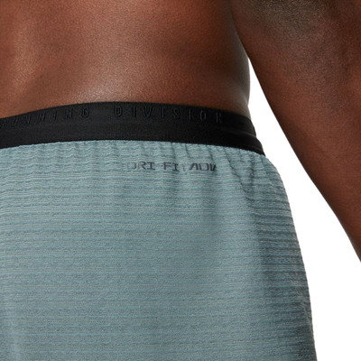 nike dri fit run division pinnacle men's running shorts