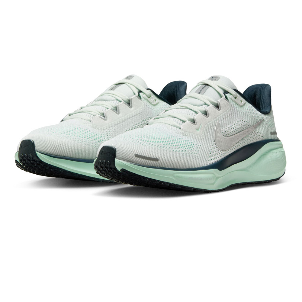 Ghost Aqua / Mint Foam / Armoury Navy / Metallic Silver