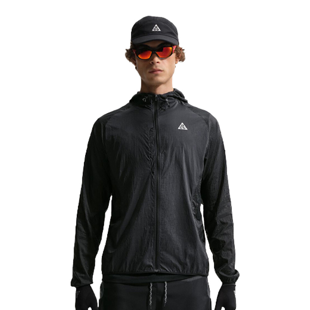 Black / Summit White