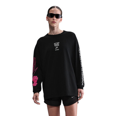 Nike After Dark Tour Oversized Graphic Women's Top - HO25