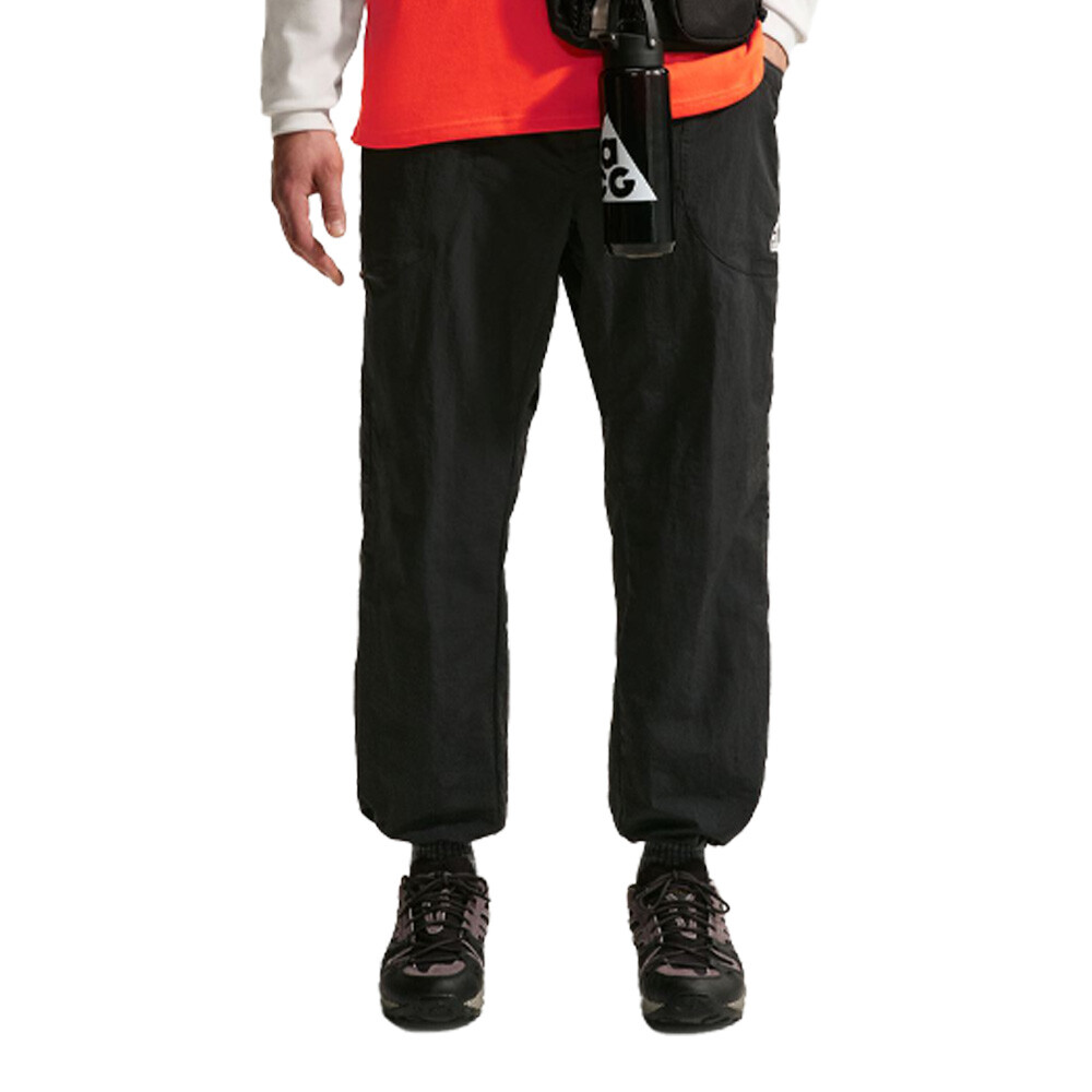 Black / Summit White