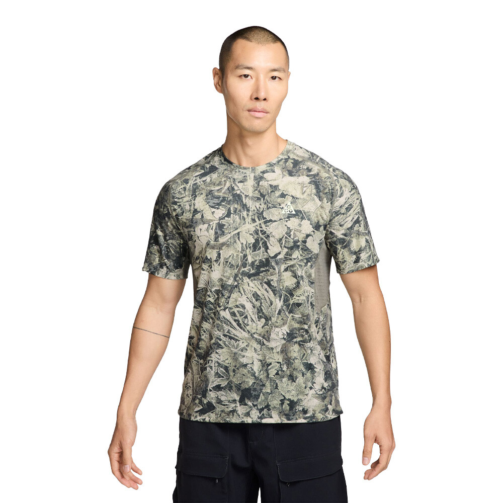 Nike ACG Dri-FIT ADV Solar Chase Men's Trail Running T-Shirt - FA26