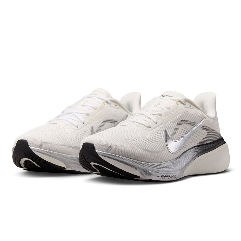 Summit White/Sail/Black/Metallic Silver