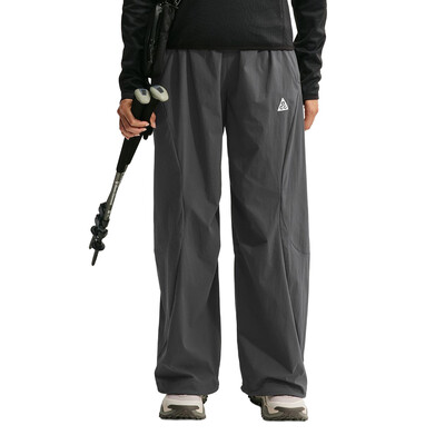Nike ACG High Stakes Loose-Fitting Women's Walking Pants - HO26 Nike ACG High Stakes Loose-Fitting Women's Walking Pants - HO26