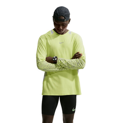 Nike Dri-FIT Stride Winterised Men's Top - HO26