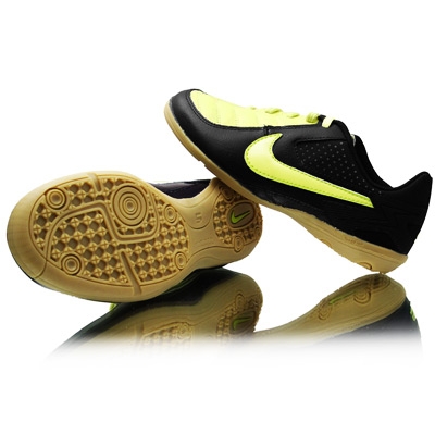 nike indoor football shoes junior