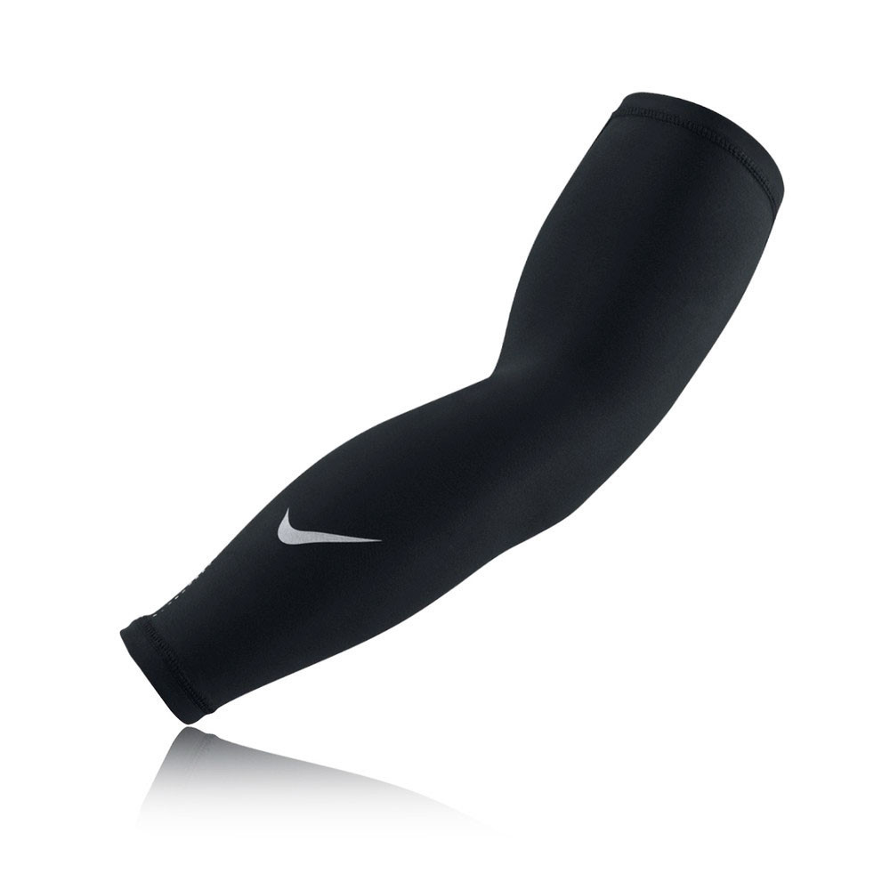 Nike Lightweight Running Arm Warmers | SportsShoes.com