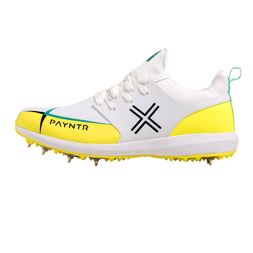 maxed cricket spikes