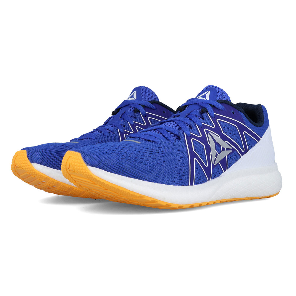 i run hoka one one