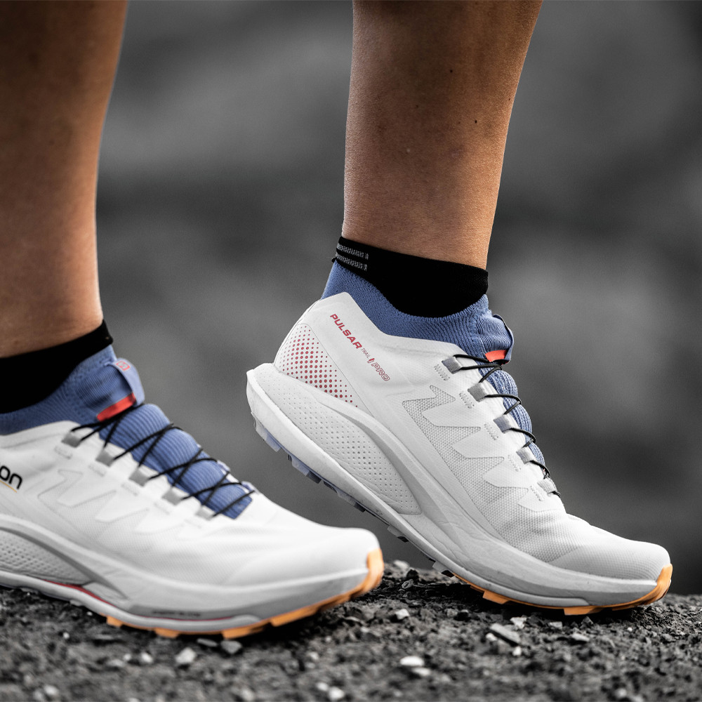 salomon trail running shoes womens